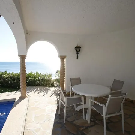 Margarita Villa *